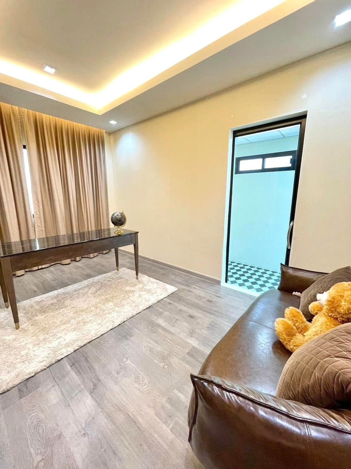 ให้เช่าบ้านปทุมธานี รังสิต ธรรมศาสตร์ : บ้านเดี่ยว 4ห้องนอน ห้องน้ำในตัวทั้งหมด ติดฟิวเจอร์ รังสิต เฟอร์นิเจอร์ครบ 10นาที ถึงสนามบิน