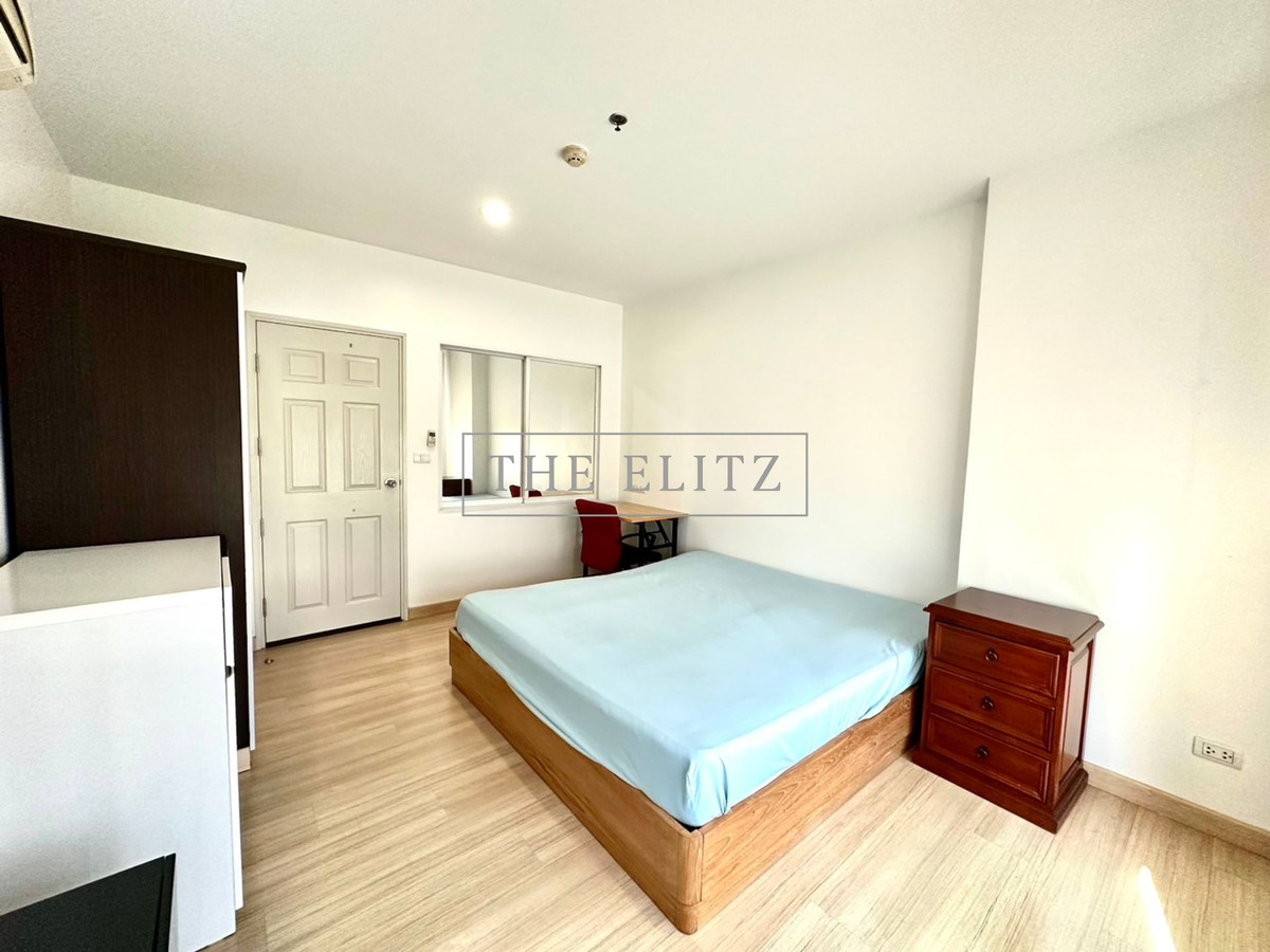 For RentCondoSathorn, Narathiwat : ✨ Live the Sathon Vibe! Rent Life@Sathorn 10 beautiful rooms, super hip location, easy walk to Not Just Another Cup 💕