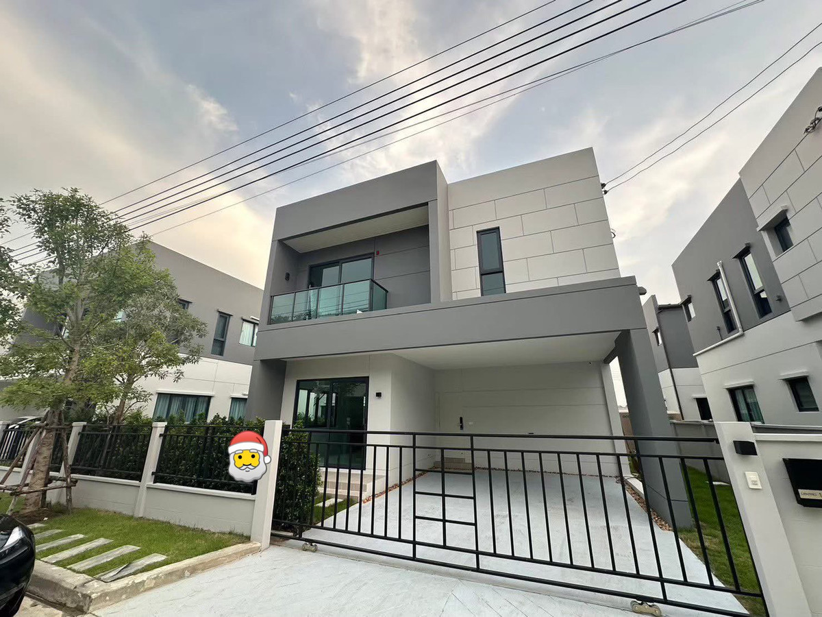 For RentHouseBangna, Bearing, Lasalle : 🏡 For rent, 2-story detached house, CENTRO Bangna project, 3 bedrooms, 3 bathrooms, new house, potential location near Mega Bangna & International school decorated in Cozy Minimal style 💰 Rent 75,000 baht/month