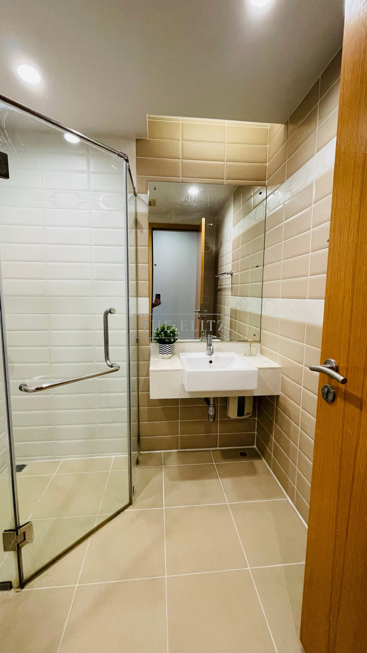 ขายคอนโดพระราม 9 เพชรบุรีตัดใหม่ RCA : ✨ ตอบโจทย์คนทำงานย่าน CBD! ขาย Circle Condominium ห้องสวย สภาพดี พื้นที่ใช้สอยจัดเต็ม คุ้มค่าทุกตารางเมตร 🎉