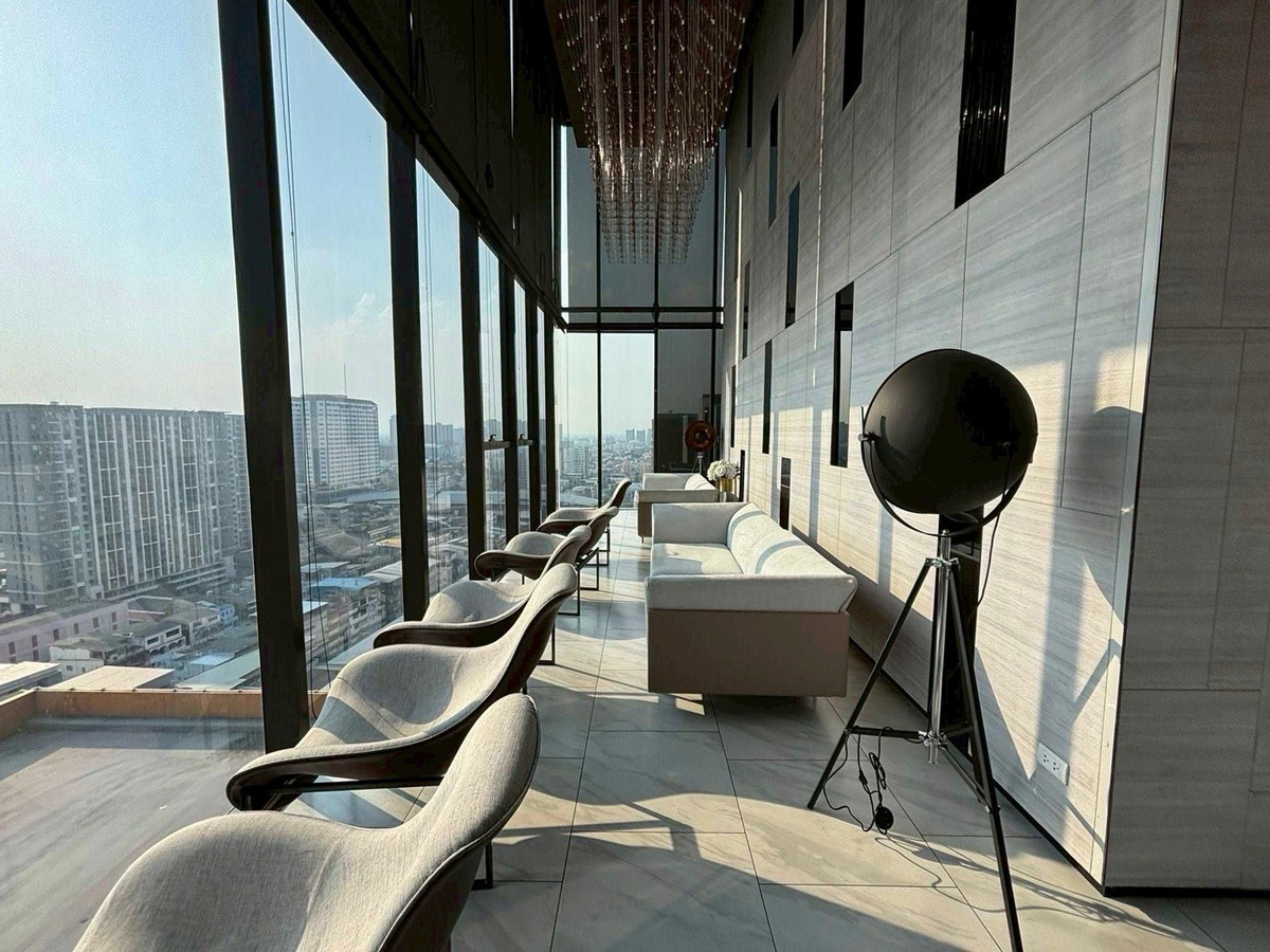 ให้เช่าคอนโดปิ่นเกล้า จรัญสนิทวงศ์ : @condocurator 📍ให้เช่า The Parkland Charan - Pinklao วิวสระพร้อมเข้าอยู่ [PM0277] 