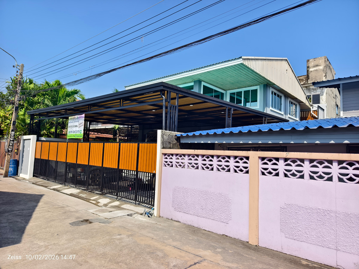 ขายบ้านปทุมธานี รังสิต ธรรมศาสตร์ : ขายบ้านเดี่ยว2ชั้น โฉนด 56 วา ซอยลำลูกกา 3 จามรเดชเจริญ ใกล้สถานีรถไฟฟ้าคูคต ใกล้ รีโนเวทใหม่ทั้งหลัง 