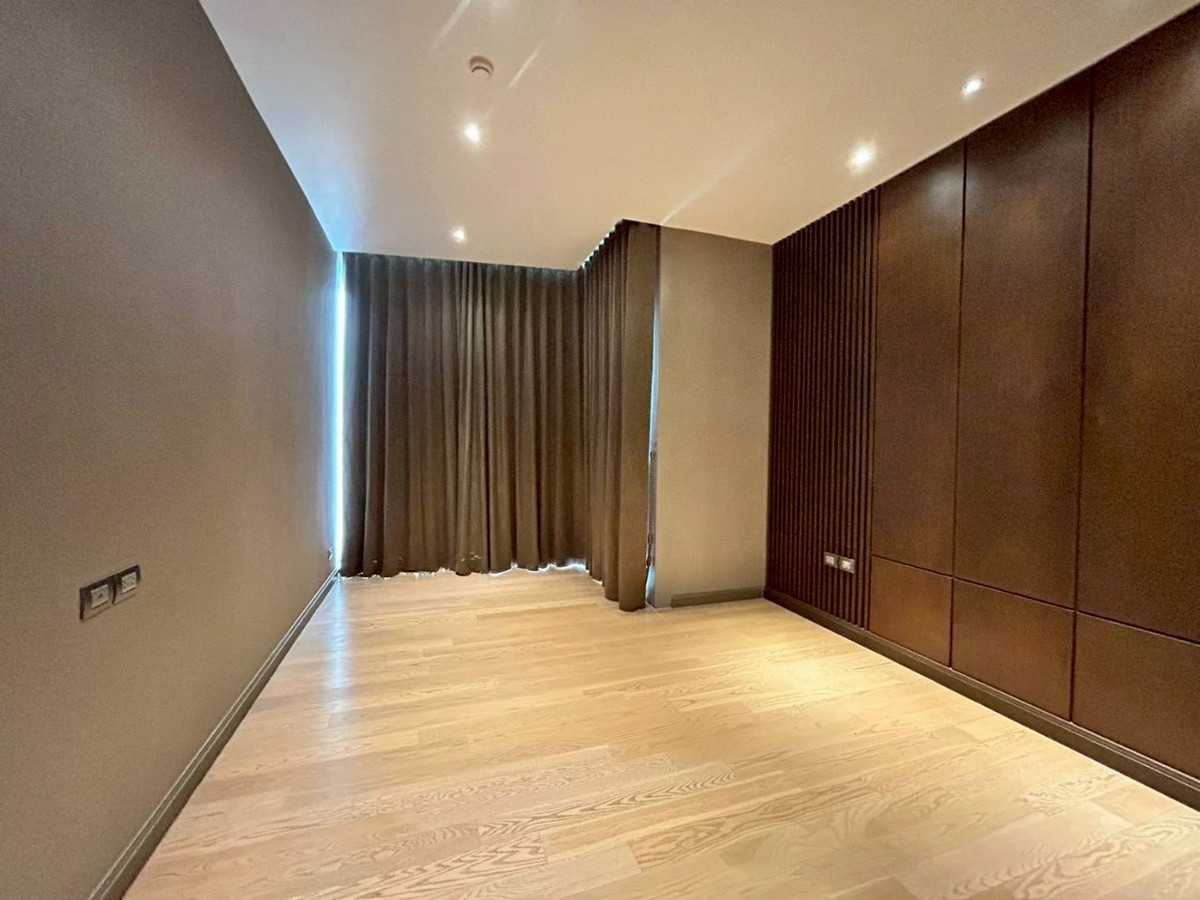 ขายคอนโดวงเวียนใหญ่ เจริญนคร : Magnolias Waterfront Residences @ ICONSIAM 3 Bed 4 Bath 217.54sqm Sale 120 MB Call 0635925888