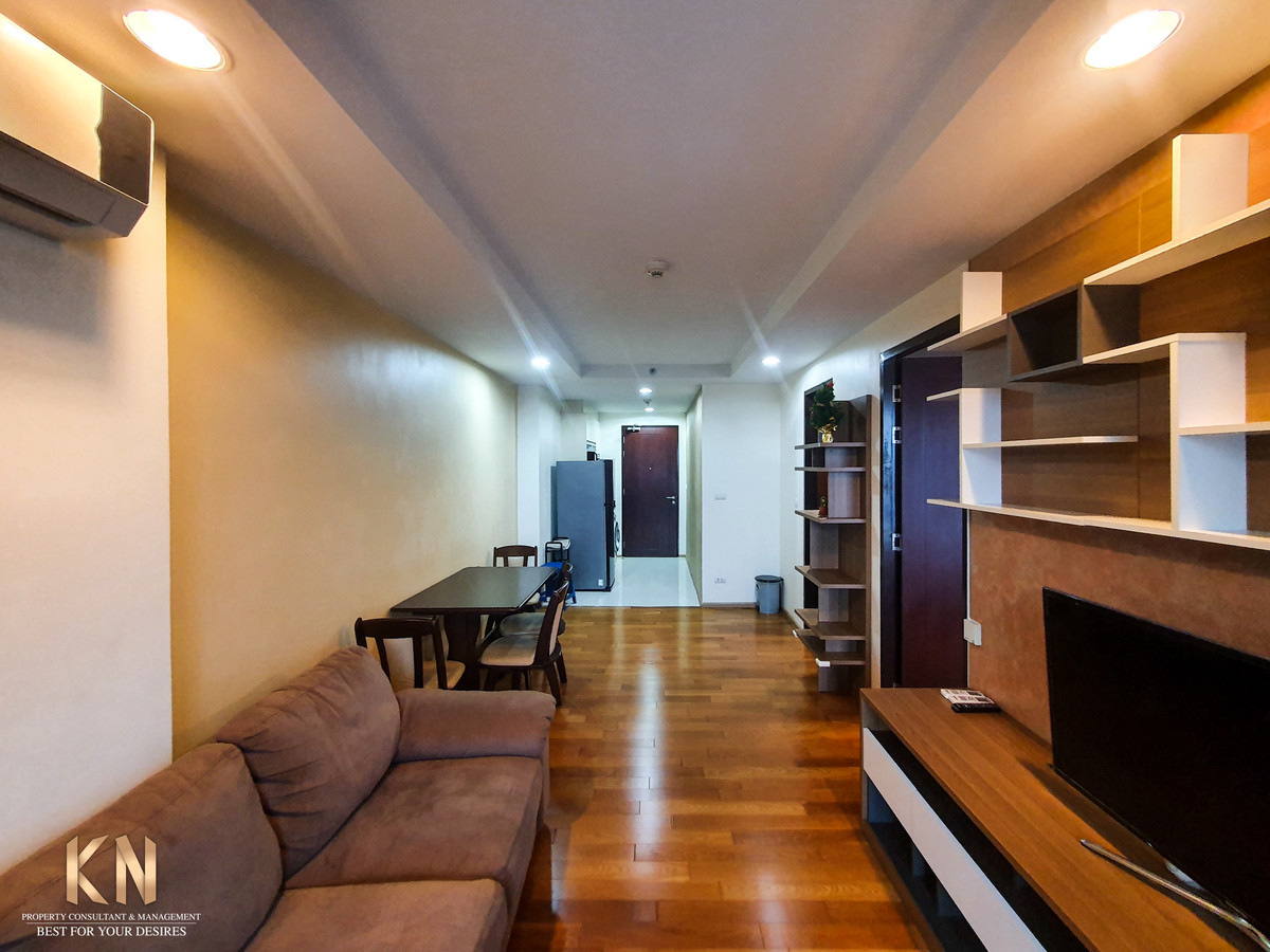 For SaleCondoLadprao, Central Ladprao : Square meters, less than a hundred thousand, size 45.68 sq m., only 3.25 million baht.