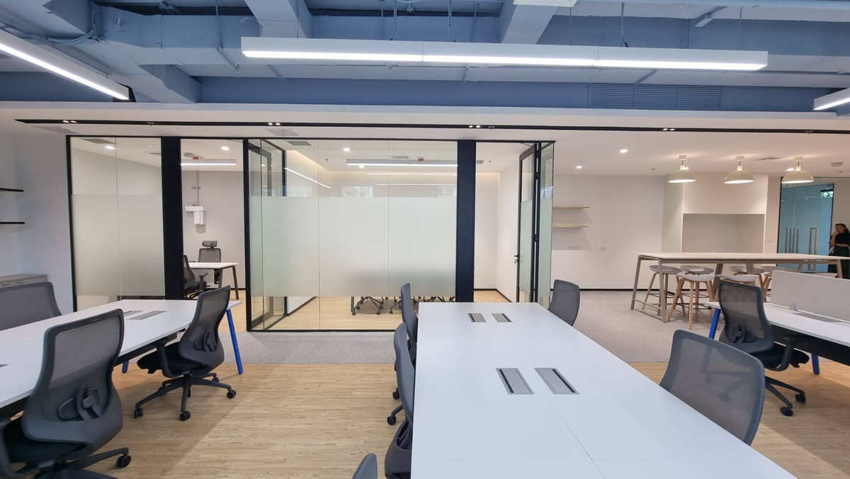 For RentOfficeRama9, Petchburi, RCA : Office for Rent (Fully decorated with furniture) – Rama 9 Area | Near MRT Rama 9