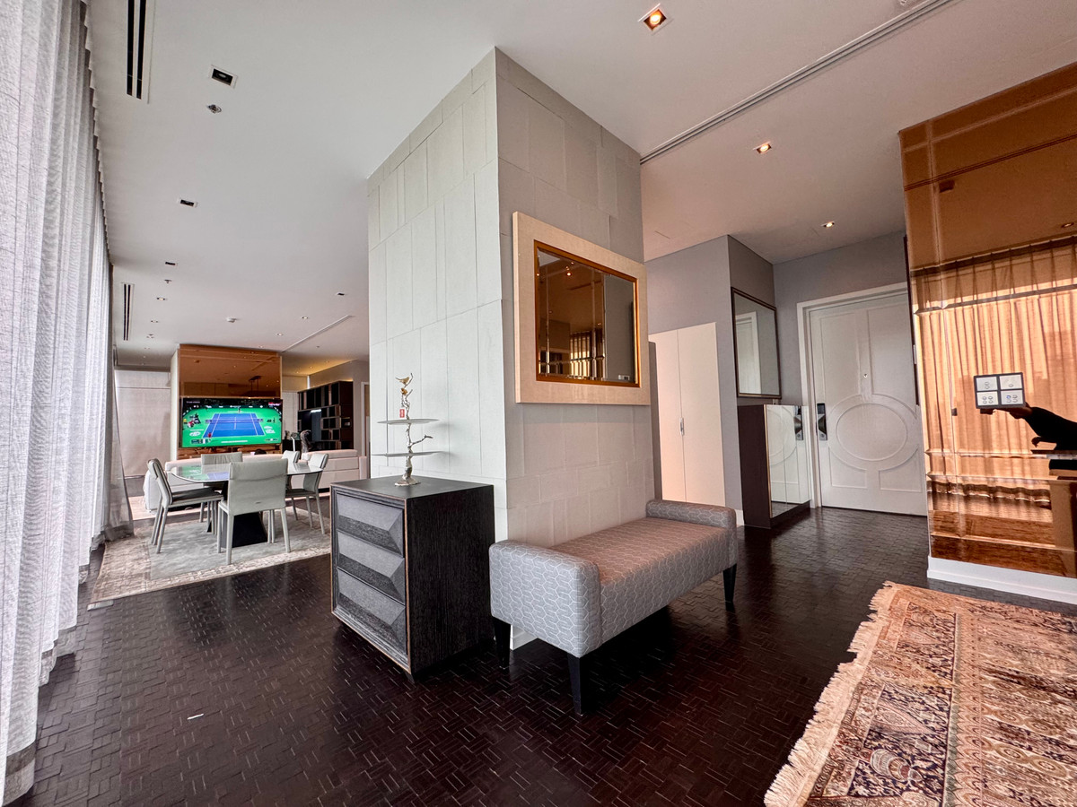 For SaleCondoSathorn, Narathiwat : The Ritz Carlton Residence “Ultra-Luxury Living Above Bangkok’s Skyline” 4Bed5Bath 273sqm high floor 40+ 150MB Call 0635925888