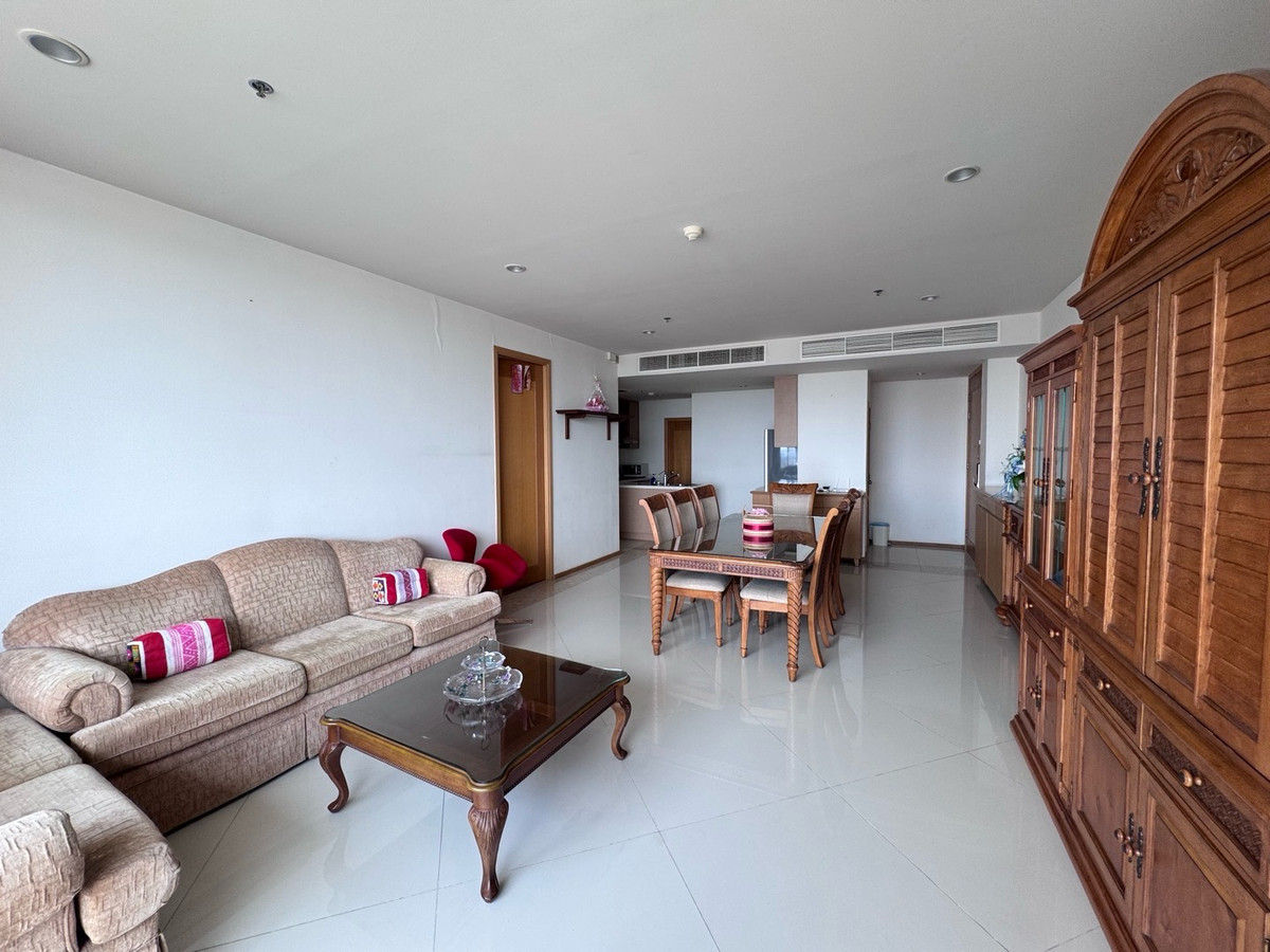 ให้เช่าคอนโดสาทร นราธิวาส : คอนโดให้เช่า ดิ เอ็มไพร์ เพลซ