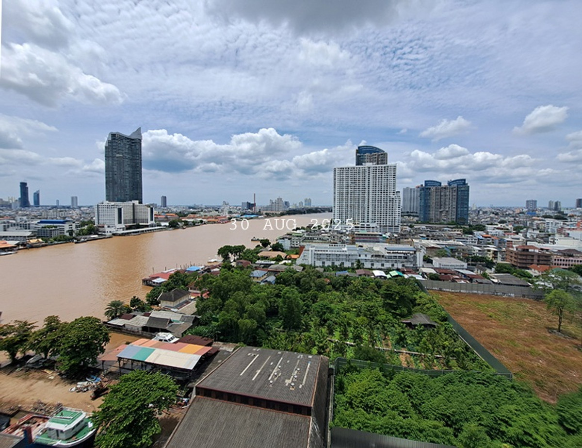 CondoWongwianyai, Charoennakor : Rent / Sell Chapter Charoennakhon (large room 40 sq m. Studio Plus+) Chapter Charoennakhon