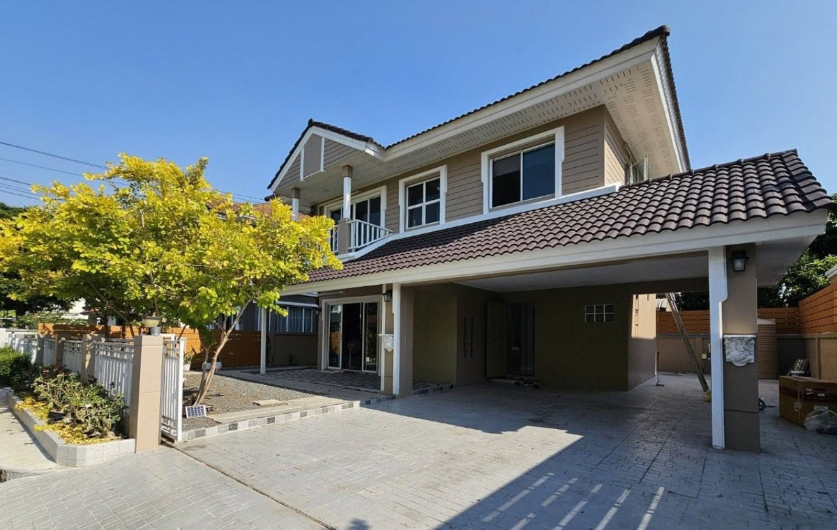 ให้เช่าทาวน์โฮมนนทบุรี บางใหญ่ บางบัวทอง : *บ้านสวย หลังใหญ่*🏡✨ ให้เช่า บ้านเดี่ยว 2 ชั้น ใกล้ทะเลสาบ & คลับเฮาส์