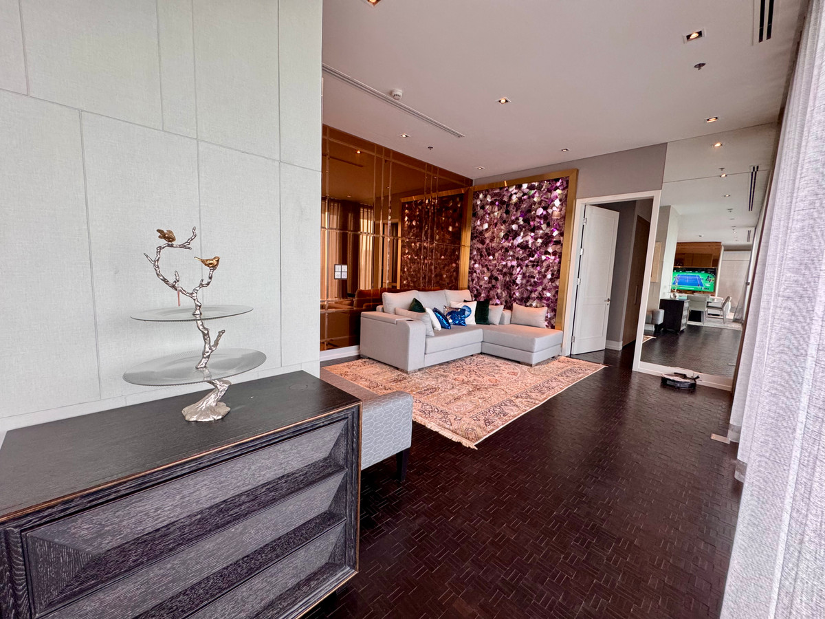 For SaleCondoSathorn, Narathiwat : The Ritz Carlton Residence “Ultra-Luxury Living Above Bangkok’s Skyline” 4Bed5Bath 273sqm high floor 40+ 150MB Call 0635925888