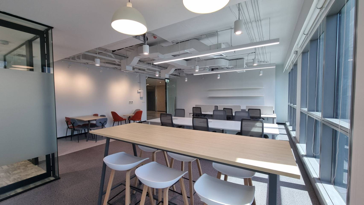 For RentOfficeRama9, Petchburi, RCA : Office for Rent (Fully decorated with furniture) – Rama 9 Area | Near MRT Rama 9