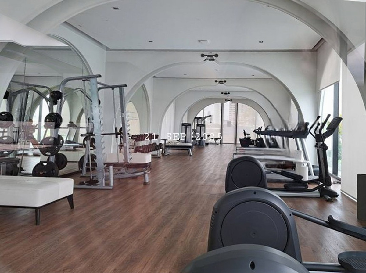 CondoWongwianyai, Charoennakor : Rent / Sell Chapter Charoennakhon (large room 40 sq m. Studio Plus+) Chapter Charoennakhon