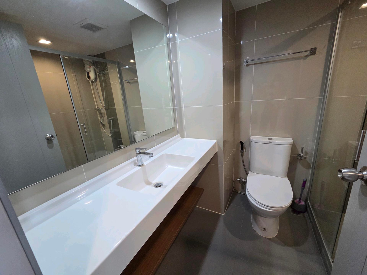 For RentCondoRama9, Petchburi, RCA : Condo for rent Ideo New Rama 9