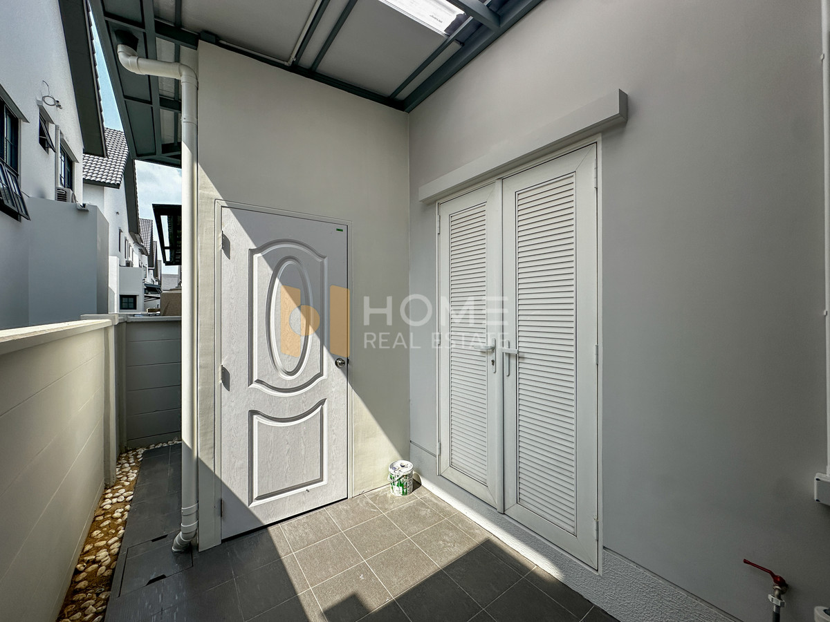 ให้เช่าบ้านบางนา แบริ่ง ลาซาล : เซนโทร บางนา เฟส 2 / 4 ห้องนอน (เช่า), Centro Bangna phase 2/ 4 Bedrooms (FOR RENT) YOK016