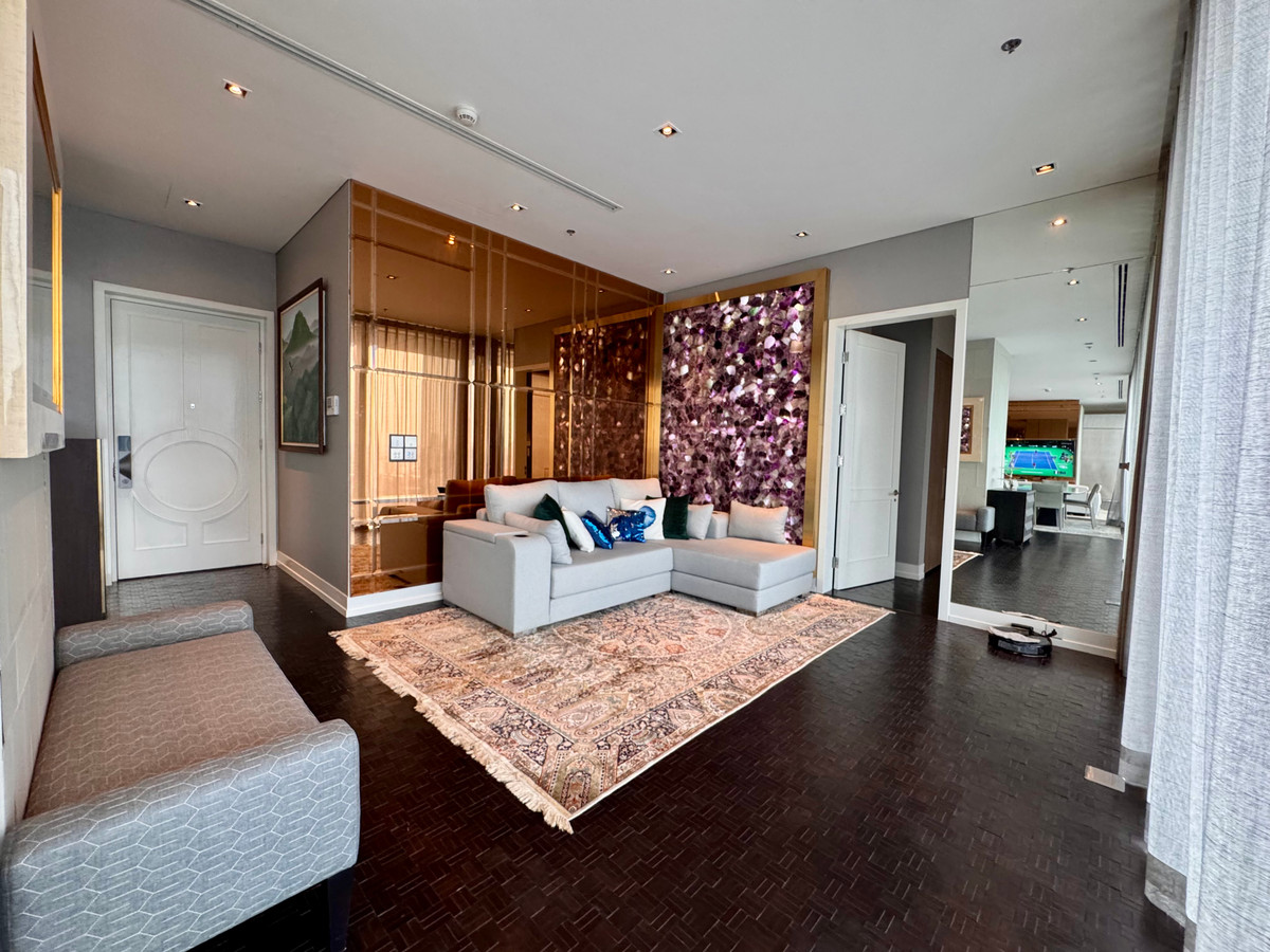 For SaleCondoSathorn, Narathiwat : The Ritz Carlton Residence “Ultra-Luxury Living Above Bangkok’s Skyline” 4Bed5Bath 273sqm high floor 40+ 150MB Call 0635925888