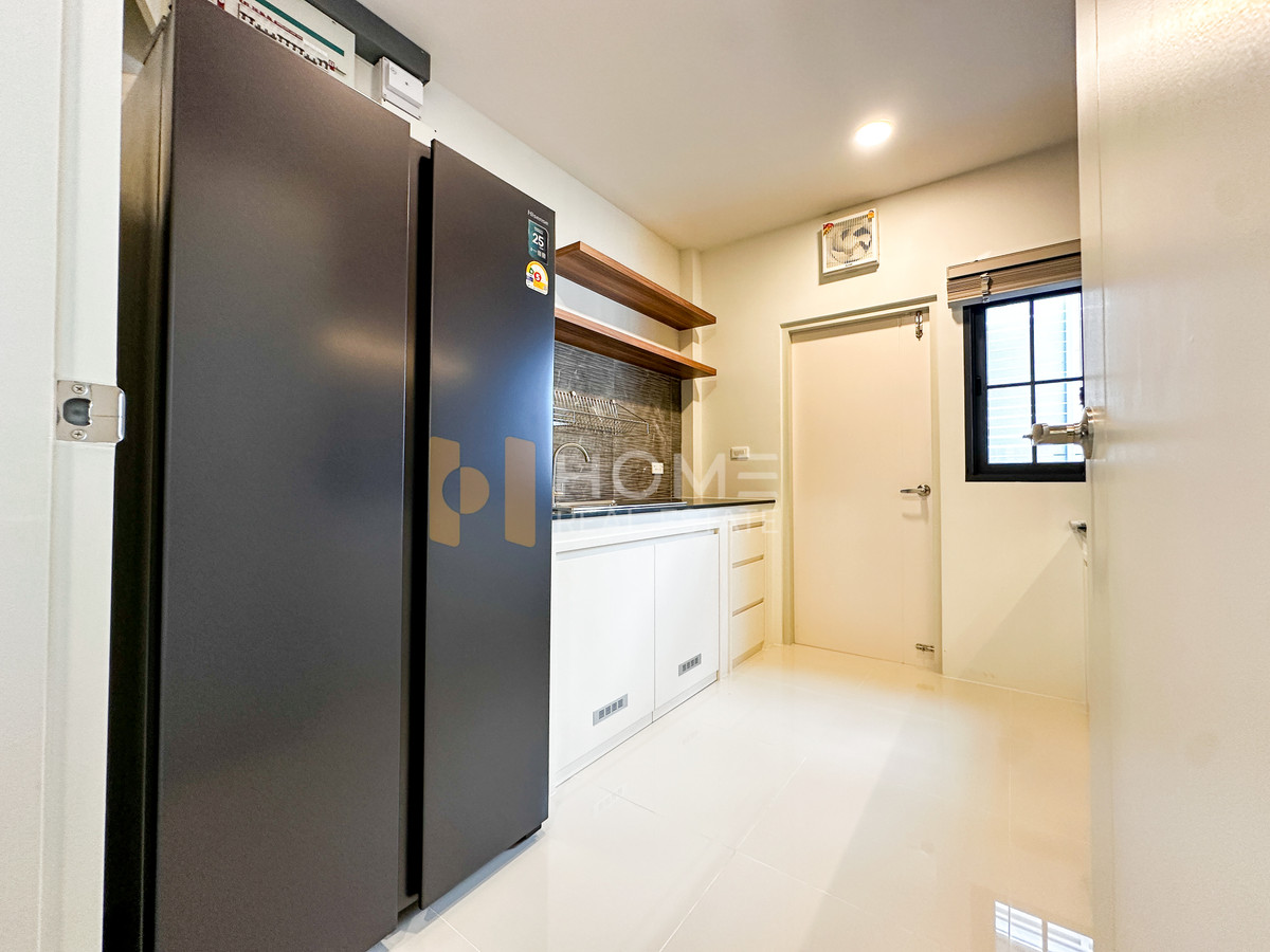 ให้เช่าบ้านบางนา แบริ่ง ลาซาล : เซนโทร บางนา เฟส 2 / 4 ห้องนอน (เช่า), Centro Bangna phase 2/ 4 Bedrooms (FOR RENT) YOK016