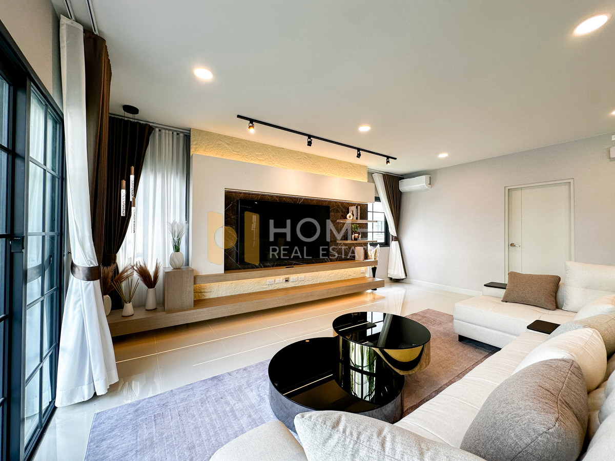 ให้เช่าบ้านบางนา แบริ่ง ลาซาล : เซนโทร บางนา เฟส 2 / 4 ห้องนอน (เช่า), Centro Bangna phase 2/ 4 Bedrooms (FOR RENT) YOK016