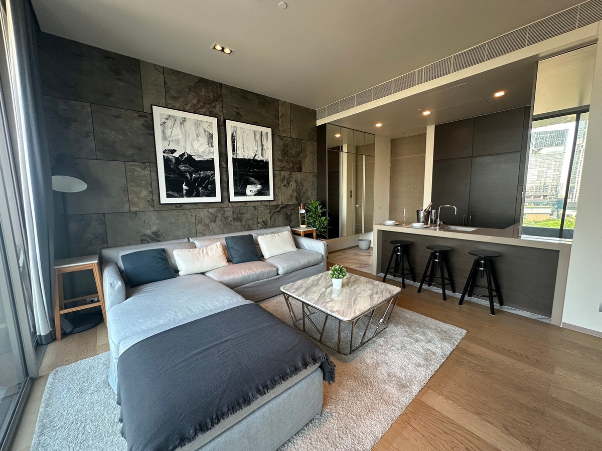 ให้เช่าคอนโดสีลม ศาลาแดง บางรัก : Luxury 1BR Overlooking Lumpini Park | Saladaeng One, High Floor 60,000/month