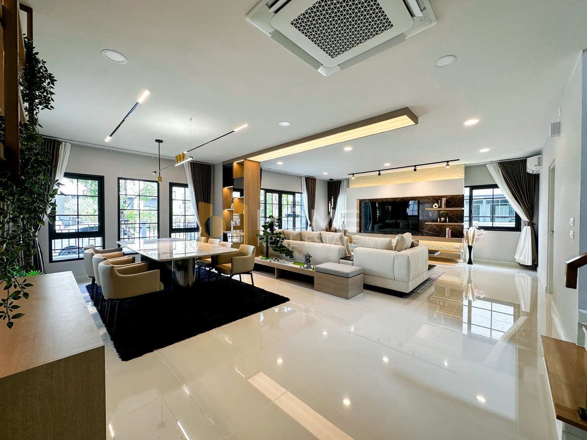 ให้เช่าบ้านบางนา แบริ่ง ลาซาล : เซนโทร บางนา เฟส 2 / 4 ห้องนอน (เช่า), Centro Bangna phase 2/ 4 Bedrooms (FOR RENT) YOK016