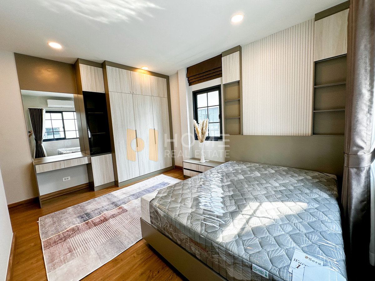 ให้เช่าบ้านบางนา แบริ่ง ลาซาล : เซนโทร บางนา เฟส 2 / 4 ห้องนอน (เช่า), Centro Bangna phase 2/ 4 Bedrooms (FOR RENT) YOK016