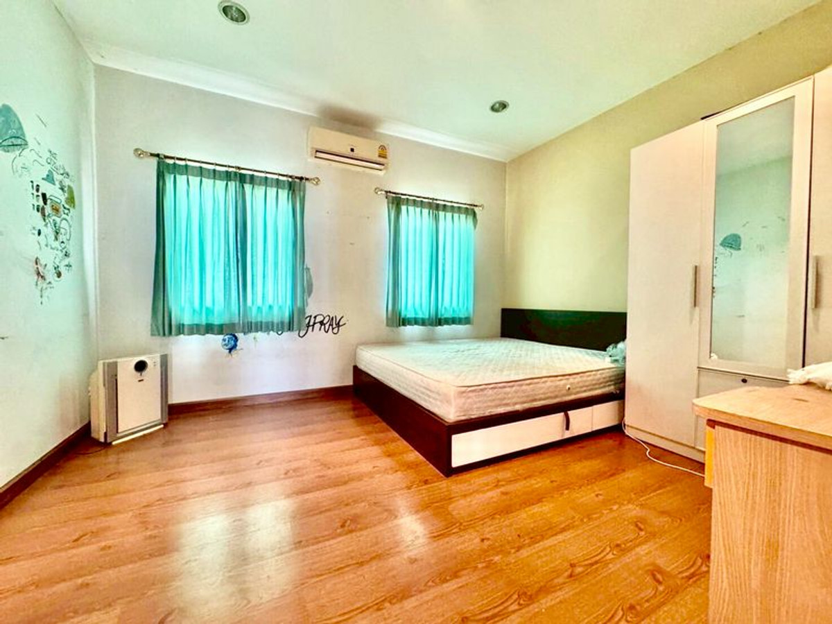 ขายบ้านพุทธมณฑล ศาลายา : ขายบ้านเดี่ยว 2 ชั้น หมู่บ้าน The City ปิ่นเกล้า - สาย 2 เนื้อที่ 102 ตารางวา 3 ห้องนอน ถนนบรมราชชนนี แขวงศาลาธรรมสพน์ เขตทวีวัฒนา กรุงเทพมหานคร