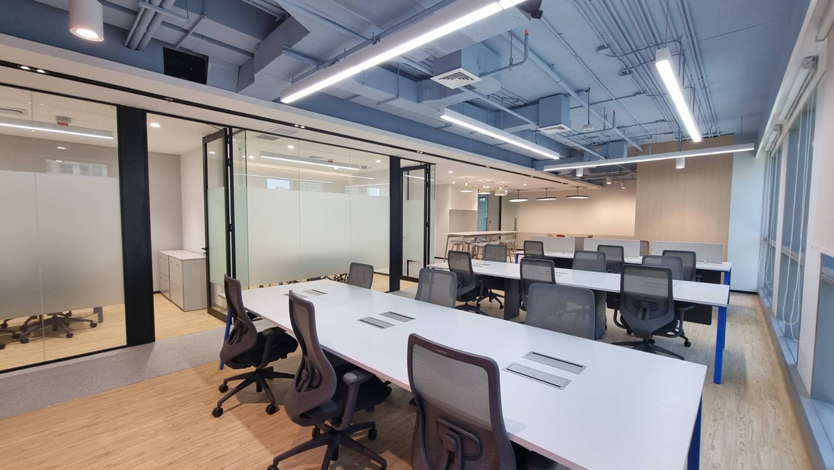 For RentOfficeRama9, Petchburi, RCA : Office for Rent (Fully decorated with furniture) – Rama 9 Area | Near MRT Rama 9