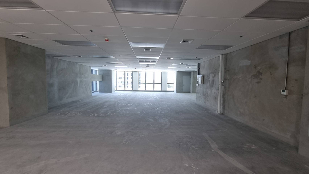 ให้เช่าร้านค้า/ตลาดนัดพระราม 9 เพชรบุรีตัดใหม่ RCA : ให้เช่าพื้นที่ Retail ในตึกสำนักงาน ทำเลพระราม 9 | ใกล้ MRT พระราม 9