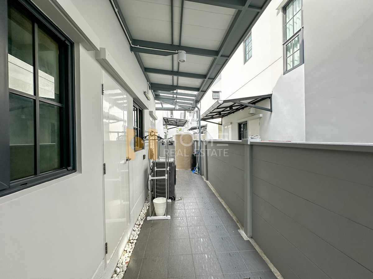 ให้เช่าบ้านบางนา แบริ่ง ลาซาล : เซนโทร บางนา / 4 ห้องนอน (เช่า), Centro Bangna / 4 Bedrooms (FOR RENT) YOK017