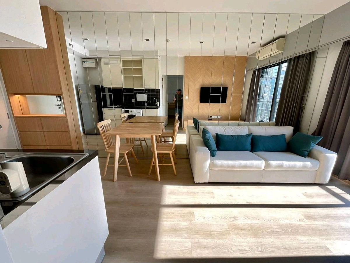 For RentCondoRatchadapisek, Huaikwang, Suttisan : 🍃💫 Low-rise condo, peaceful atmosphere, private, potential location, near Ratchada-Rama 9 job areas, available rooms ready to move in.