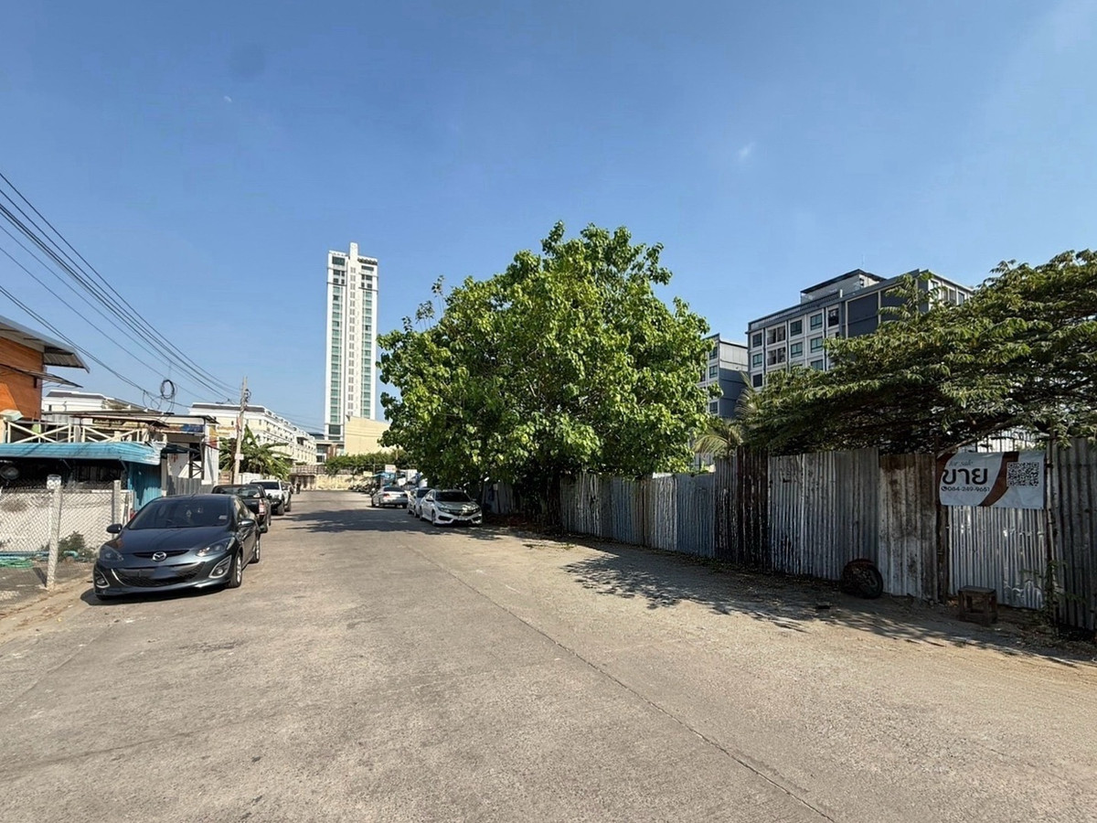 For SaleLandPattanakan, Srinakarin : 📍Total sale/divided sale Land in Srinakarin, Soi 42, next to Srinakarin line, 450 m., opposite Seacon Srinakarin, 150,000 per sq m.