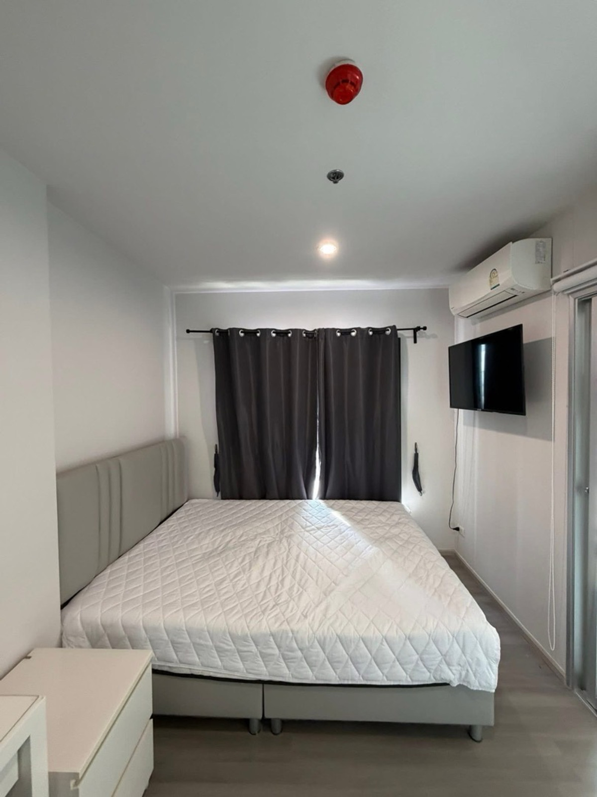 ขายคอนโดปิ่นเกล้า จรัญสนิทวงศ์ : ขาย The Parkland จรัญ-ปิ่นเกล้า ตึก B ขนาด 30 ตร.ม. ราคา 2,550,000 บาท ราคาดี