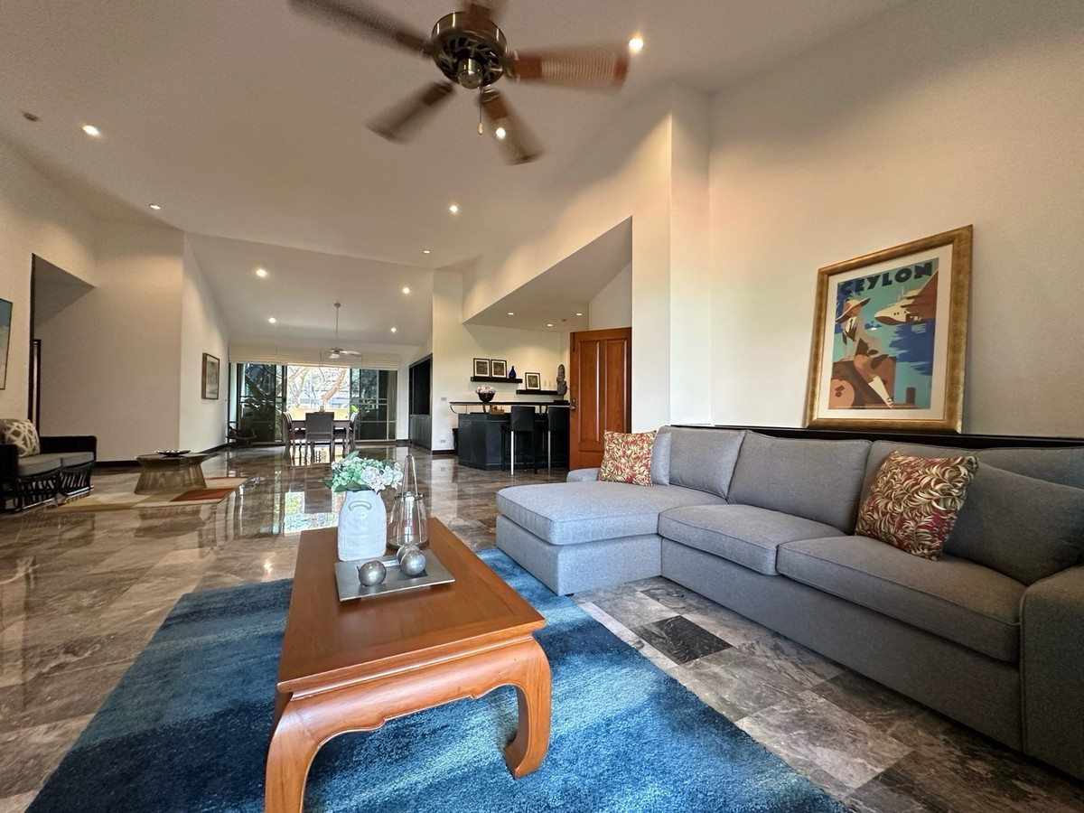 For RentSukhumvit, Asoke, Thonglor : Raintree Village Apartment - 3Bedroom 3Bathroom | 300 sqm | 600m. BTS Phromphong | 082-4499822