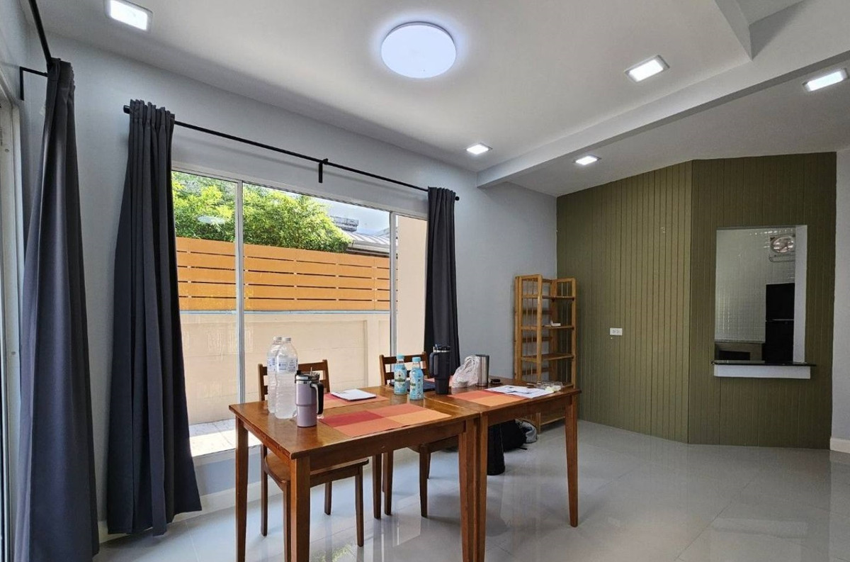 For RentTownhomeNonthaburi, Bang Yai, Bangbuathong : *Allow pets*📍 2-story townhome for rent (corner house) near Bang Bua Thong Market. Near Wat Leng Nei Yi 2, Sena Viva Project, Rattanathibet - Bang Bua Thong