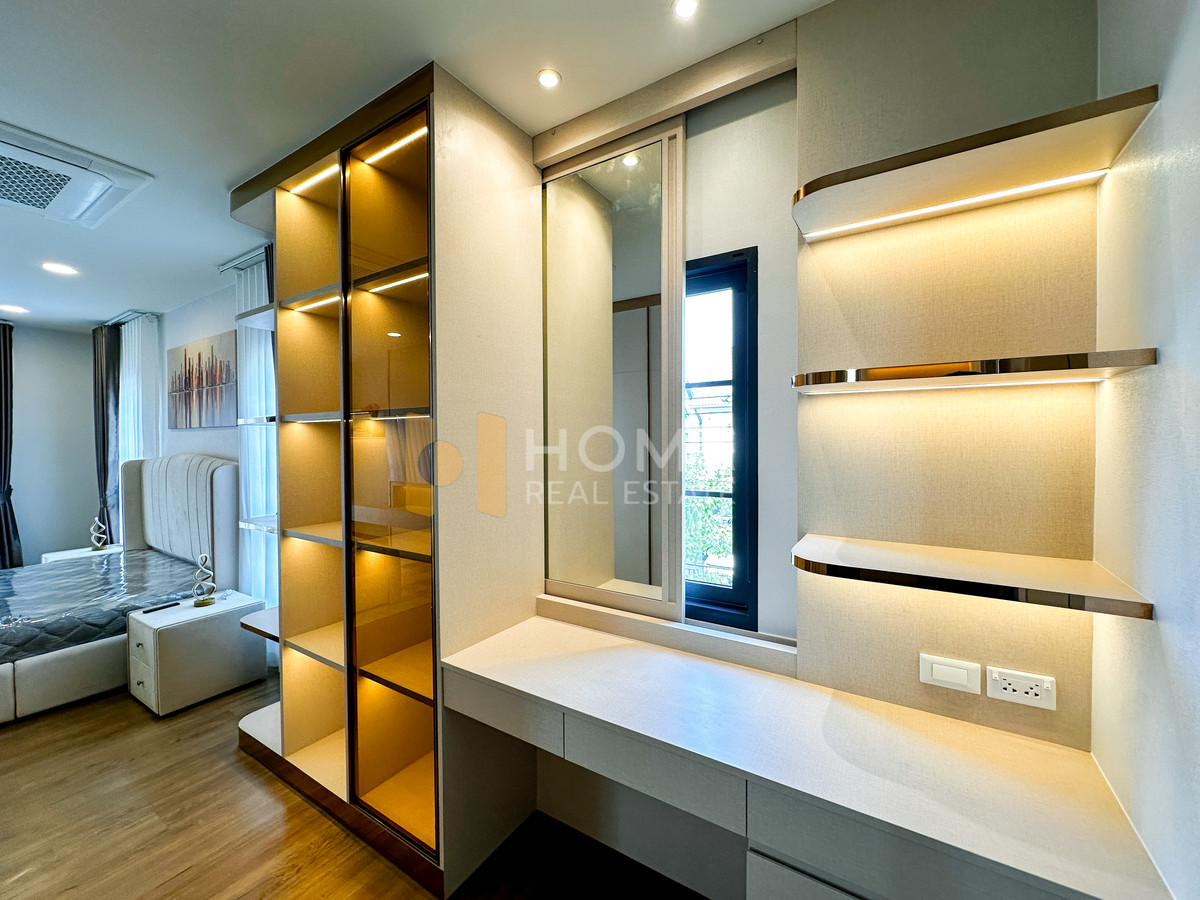 ให้เช่าบ้านบางนา แบริ่ง ลาซาล : เซนโทร บางนา เฟส 2 / 4 ห้องนอน (เช่า), Centro Bangna phase 2/ 4 Bedrooms (FOR RENT) YOK016