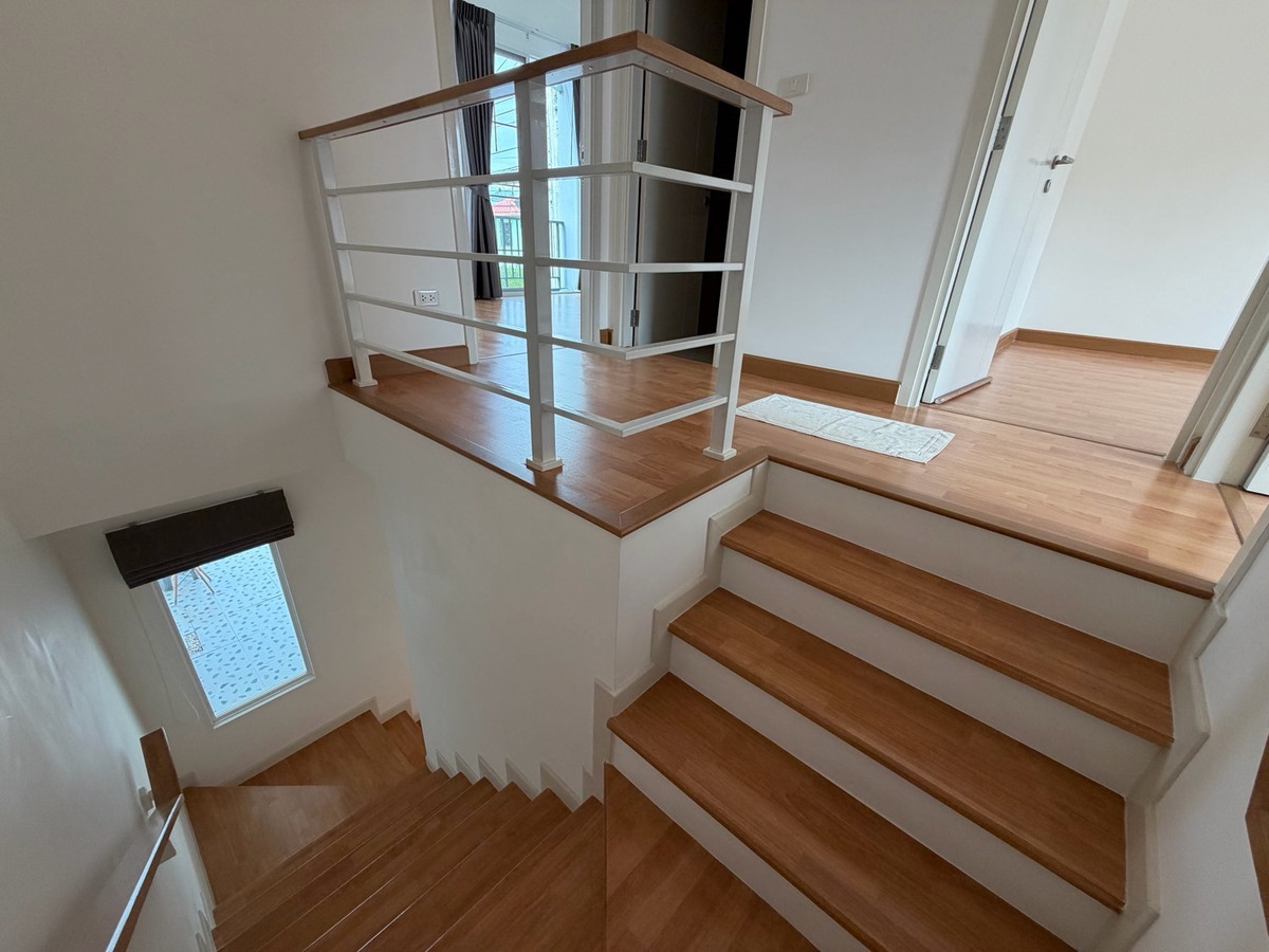 For SaleTownhomePathum Thani,Rangsit, Thammasat : 🏠Townhouse for sale on the edge of Chuan Chuen Town Rangsit-Khlong 1 , 2 floors, 4 bedrooms, near Future Park Rangsit.