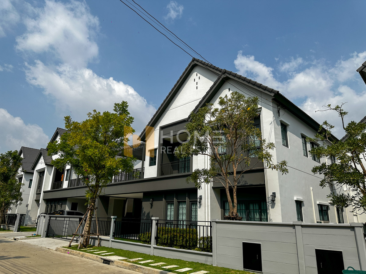 ให้เช่าบ้านบางนา แบริ่ง ลาซาล : เซนโทร บางนา / 4 ห้องนอน (เช่า), Centro Bangna / 4 Bedrooms (FOR RENT) YOK017