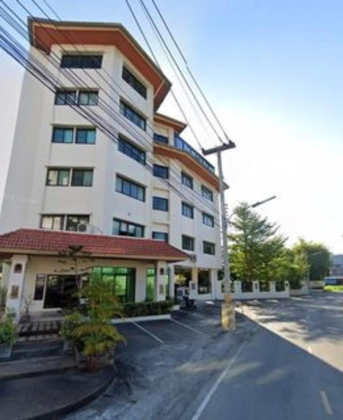 For SaleCondoChiang Mai : 😍 Hard to Let Go! Large Corner Condo with Mountain View 🏢 Sirithara Condominium – Project 1, Chiang Mai