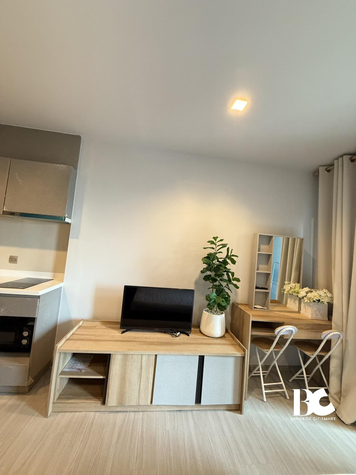 ให้เช่าคอนโดพระราม 9 เพชรบุรีตัดใหม่ RCA : 🔥 HOT DEAL 1 bedroom for rent at Life asoke rama9 🔥