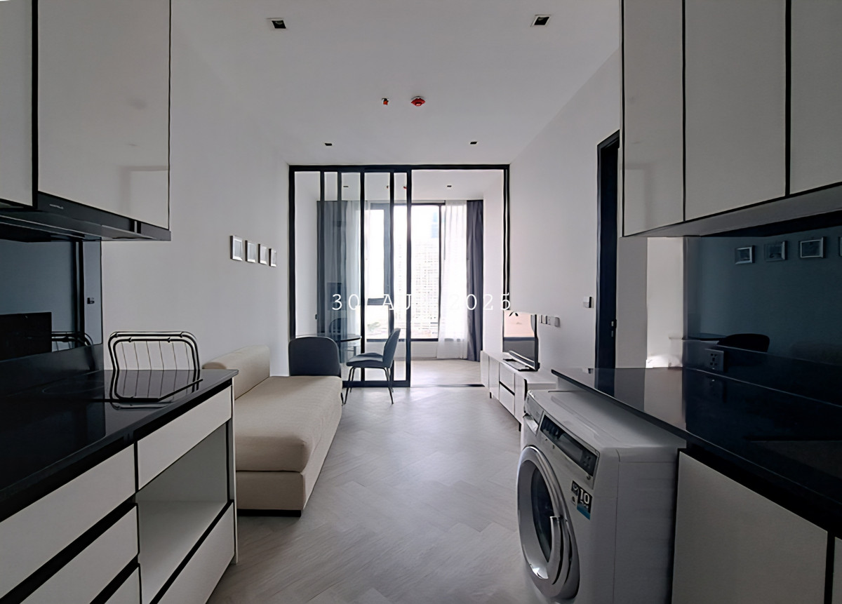 CondoWongwianyai, Charoennakor : Rent / Sell Chapter Charoennakhon (large room 40 sq m. Studio Plus+) Chapter Charoennakhon