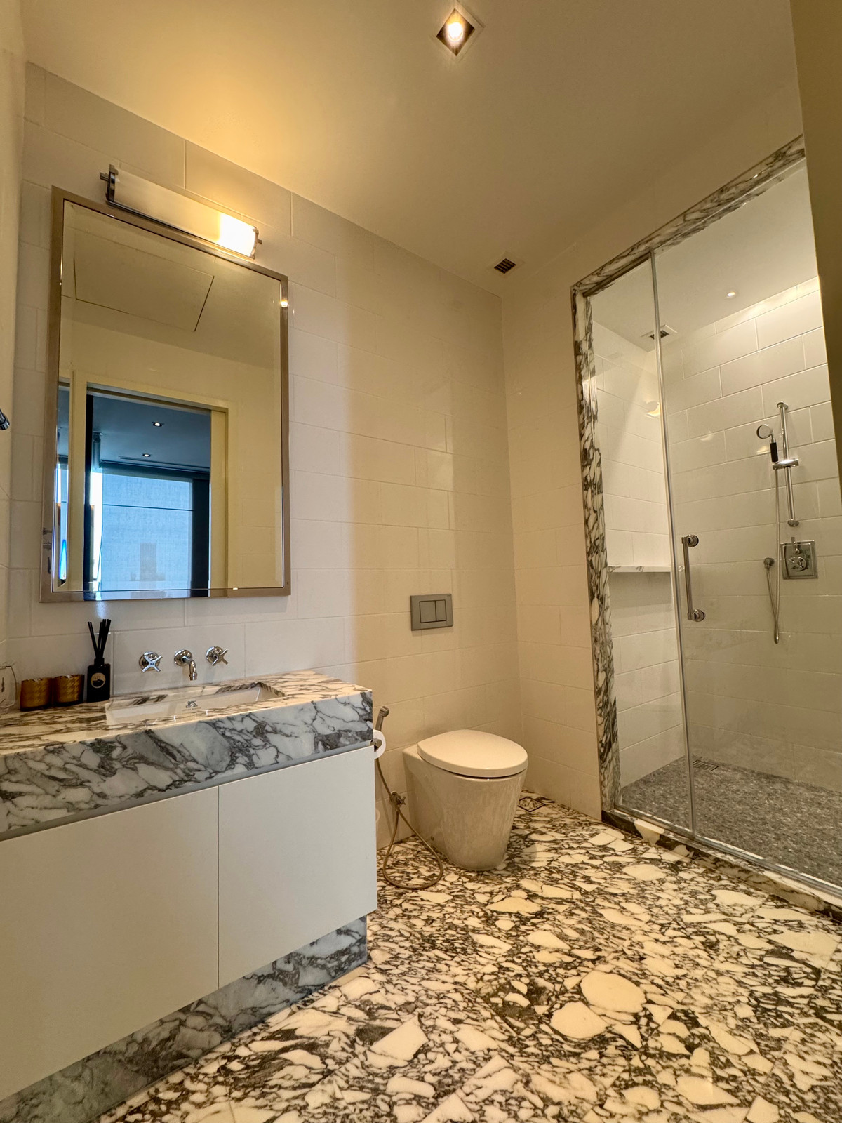 For SaleCondoSathorn, Narathiwat : The Ritz Carlton Residence “Ultra-Luxury Living Above Bangkok’s Skyline” 4Bed5Bath 273sqm high floor 40+ 150MB Call 0635925888