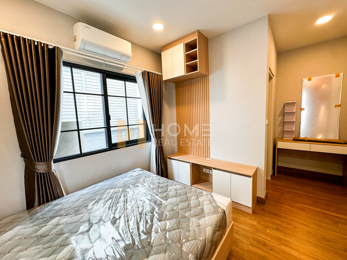 ให้เช่าบ้านบางนา แบริ่ง ลาซาล : เซนโทร บางนา เฟส 2 / 4 ห้องนอน (เช่า), Centro Bangna phase 2/ 4 Bedrooms (FOR RENT) YOK016