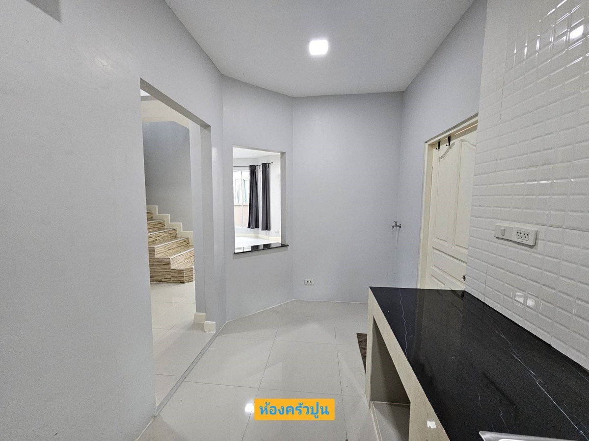 For RentTownhomeNonthaburi, Bang Yai, Bangbuathong : *Allow pets*📍 2-story townhome for rent (corner house) near Bang Bua Thong Market. Near Wat Leng Nei Yi 2, Sena Viva Project, Rattanathibet - Bang Bua Thong