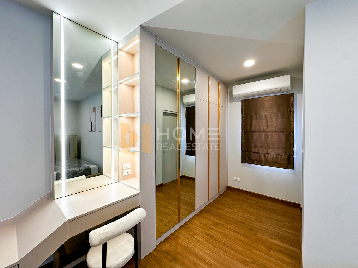 ให้เช่าบ้านบางนา แบริ่ง ลาซาล : เซนโทร บางนา เฟส 2 / 4 ห้องนอน (เช่า), Centro Bangna phase 2/ 4 Bedrooms (FOR RENT) YOK016