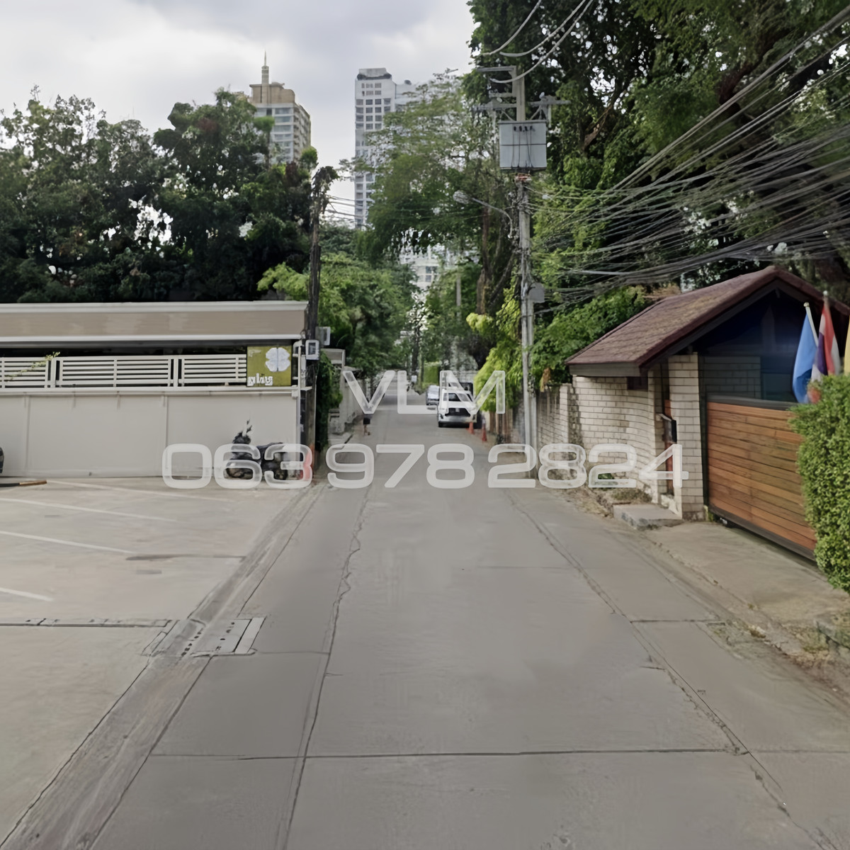 ขายที่ดินสุขุมวิท อโศก ทองหล่อ : ขายที่ดินพร้อมบ้าน ซอย สุขุมวิท 49/13  แขวงคลองตันเหนือ เขตวัฒนา  เนื้อที่ ~70 ตารางวา