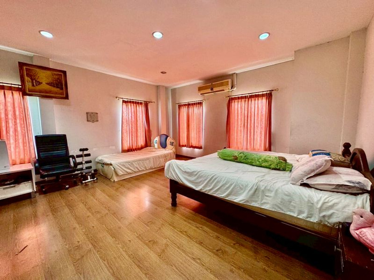 ขายบ้านพุทธมณฑล ศาลายา : ขายบ้านเดี่ยว 2 ชั้น หมู่บ้าน The City ปิ่นเกล้า - สาย 2 เนื้อที่ 102 ตารางวา 3 ห้องนอน ถนนบรมราชชนนี แขวงศาลาธรรมสพน์ เขตทวีวัฒนา กรุงเทพมหานคร