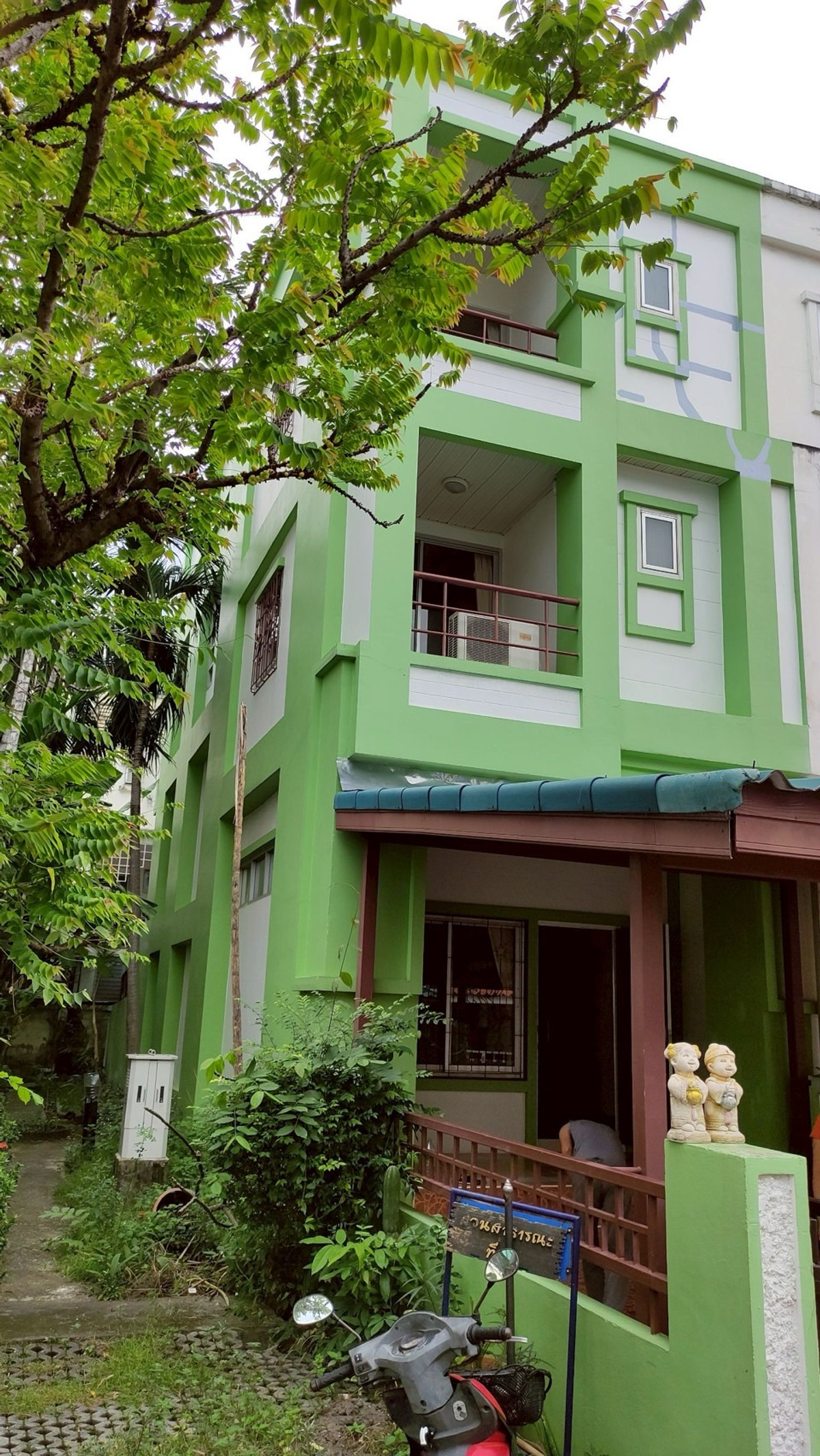 For RentTownhomeLadprao101, Happy Land, The Mall Bang Kapi : ⚡ For rent, 3-story townhome, Happyland Grand Ville Village, Soi Lat Phrao 101, near BTS, size 23 sq m. ⚡