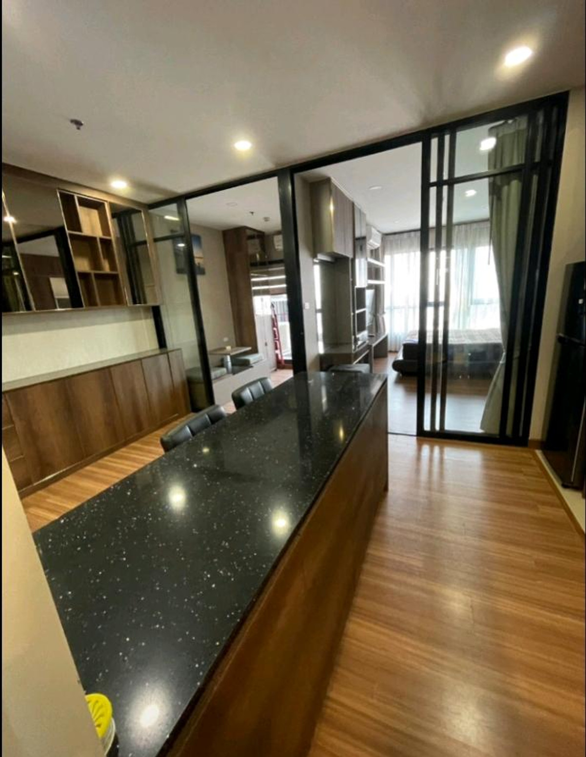 ให้เช่าคอนโดวงเวียนใหญ่ เจริญนคร : ให้เช่าคอนโดห้องใหญ่  