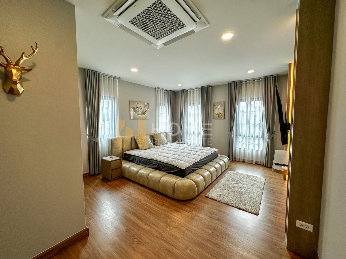 ให้เช่าบ้านบางนา แบริ่ง ลาซาล : เซนโทร บางนา / 4 ห้องนอน (เช่า), Centro Bangna / 4 Bedrooms (FOR RENT) YOK017