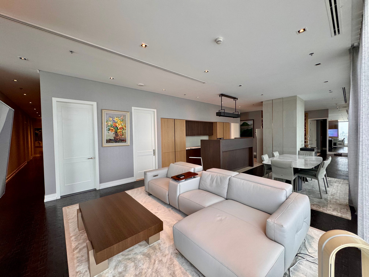 For SaleCondoSathorn, Narathiwat : The Ritz Carlton Residence “Ultra-Luxury Living Above Bangkok’s Skyline” 4Bed5Bath 273sqm high floor 40+ 150MB Call 0635925888