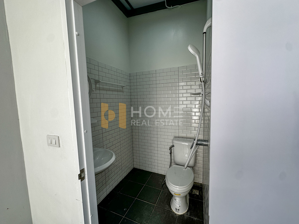 ให้เช่าบ้านบางนา แบริ่ง ลาซาล : เซนโทร บางนา เฟส 2 / 4 ห้องนอน (เช่า), Centro Bangna phase 2/ 4 Bedrooms (FOR RENT) YOK016